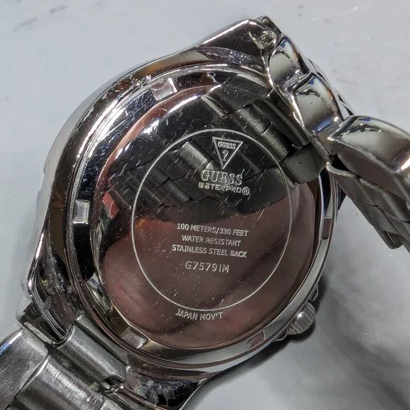 Guess Ladies Watch - Picture 4 of 4